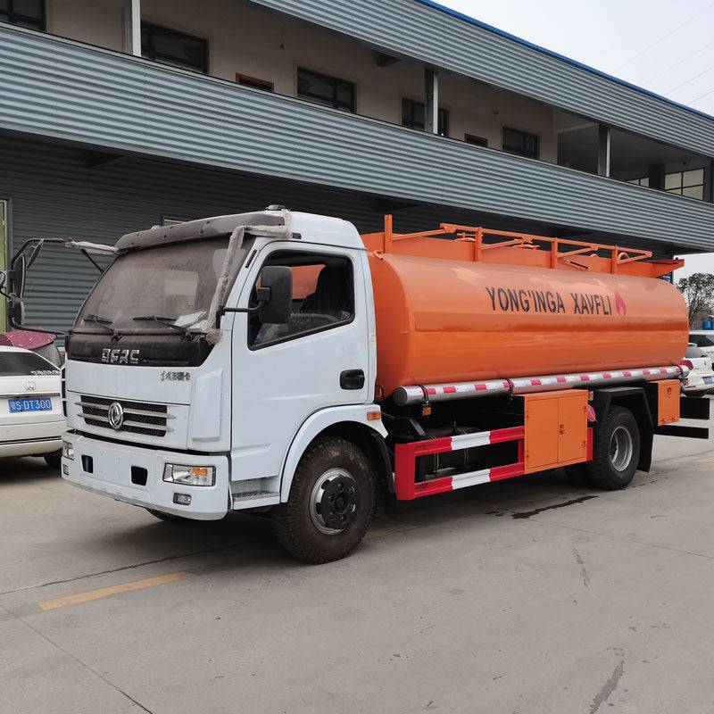 Dongfeng 4*2 10000L oil tank truck