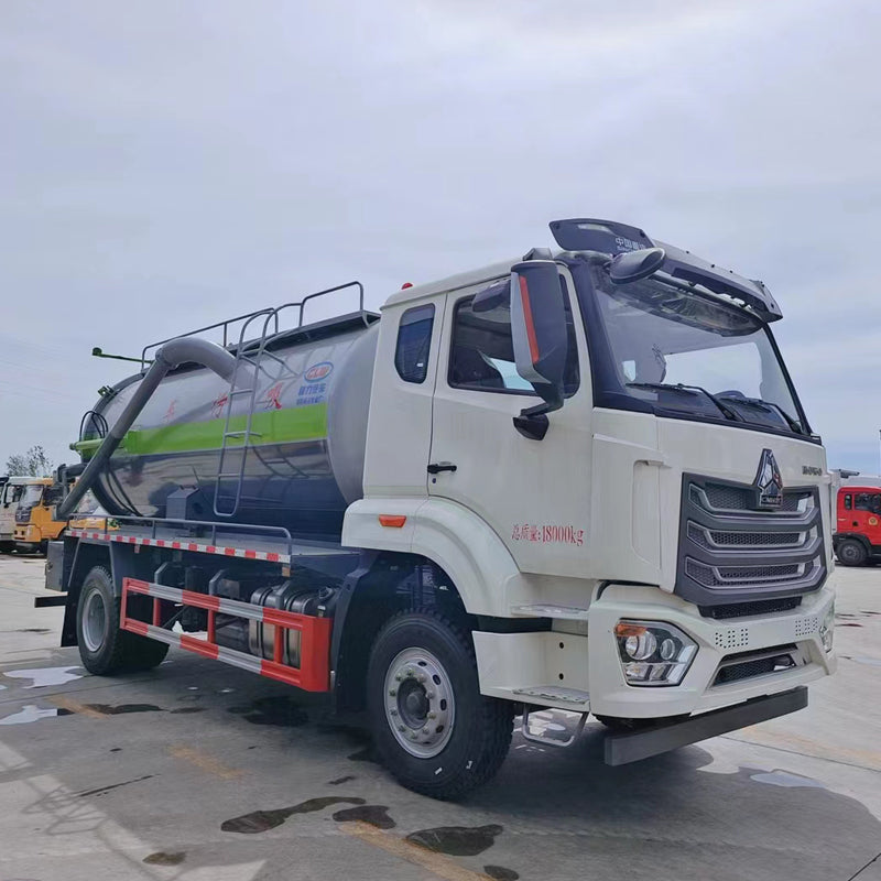 Howo 12 cubic 14 cubic  4x2 sewage suction truck vacuum truck