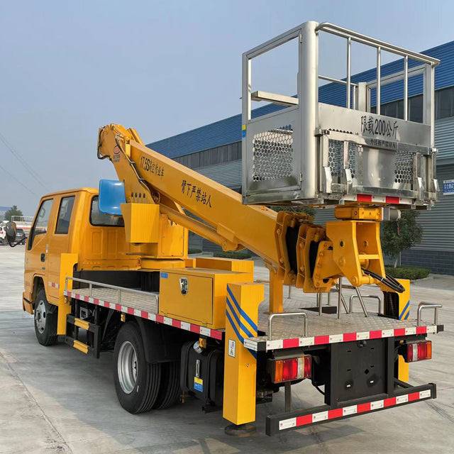 16 meters JiangLing 4x2 telescopic boom aerial operation vehicle