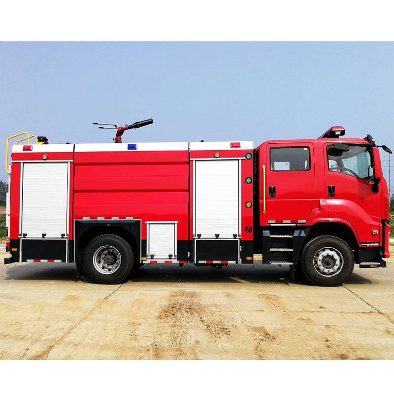 ISUZU 4X2  6500L foam fire truck