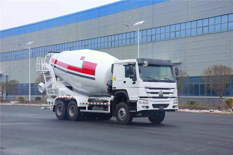 Camion d'arrosage Dongfeng 4x2 9000L 