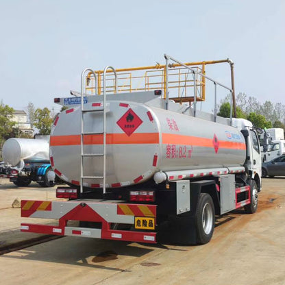 Dongfeng 4*2 10000L oil tank truck