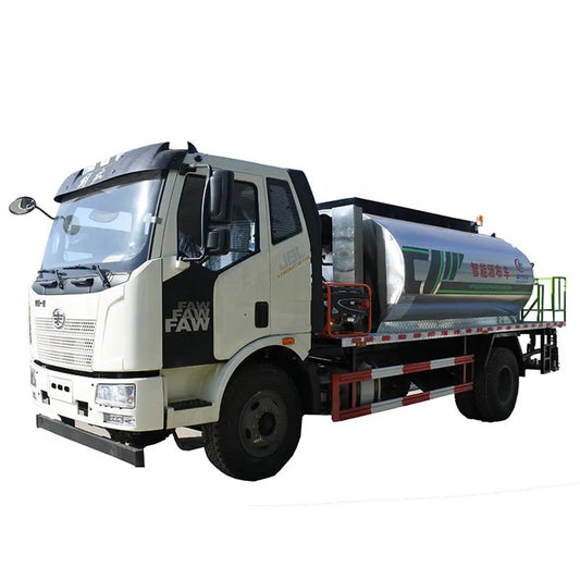 Camion de distribution d'asphalte FAW