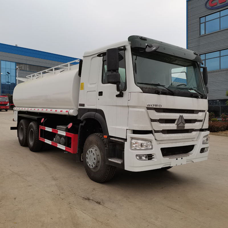 Camion-citerne à huile HOWO 6 * 4 20000L 