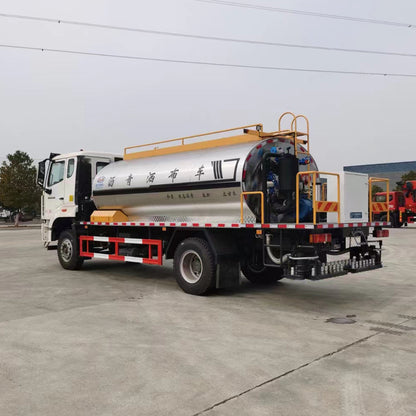 Camion de distribution d'asphalte Howo